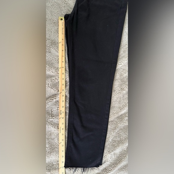 Amaryllis & Tayshia The Manhattan Black denim Jeans Sz 6 Frayed Hem Straight Leg - Picture 10 of 15